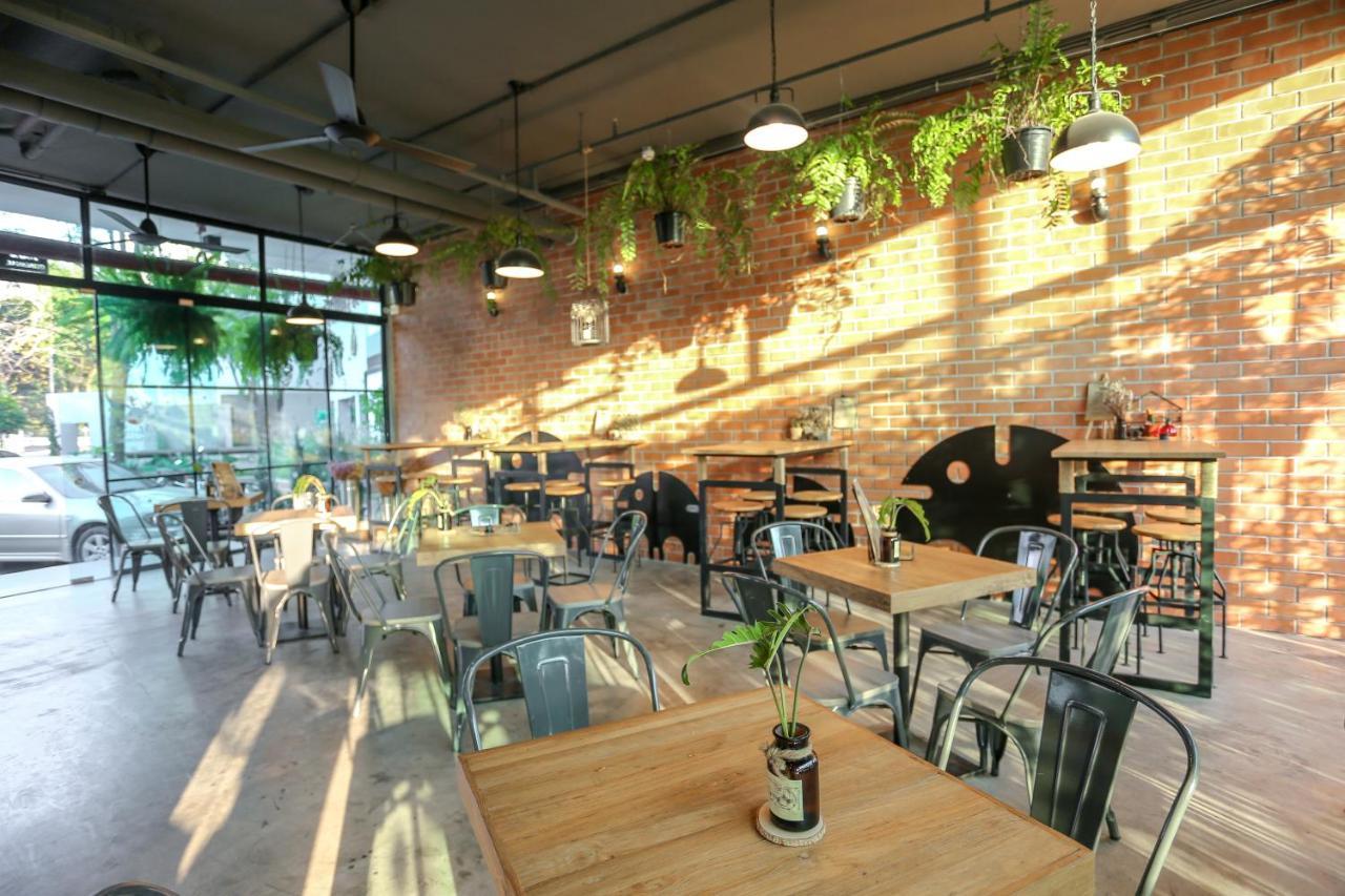 Get Zleep Premium Budget Hotel Chiang Mai Exterior foto